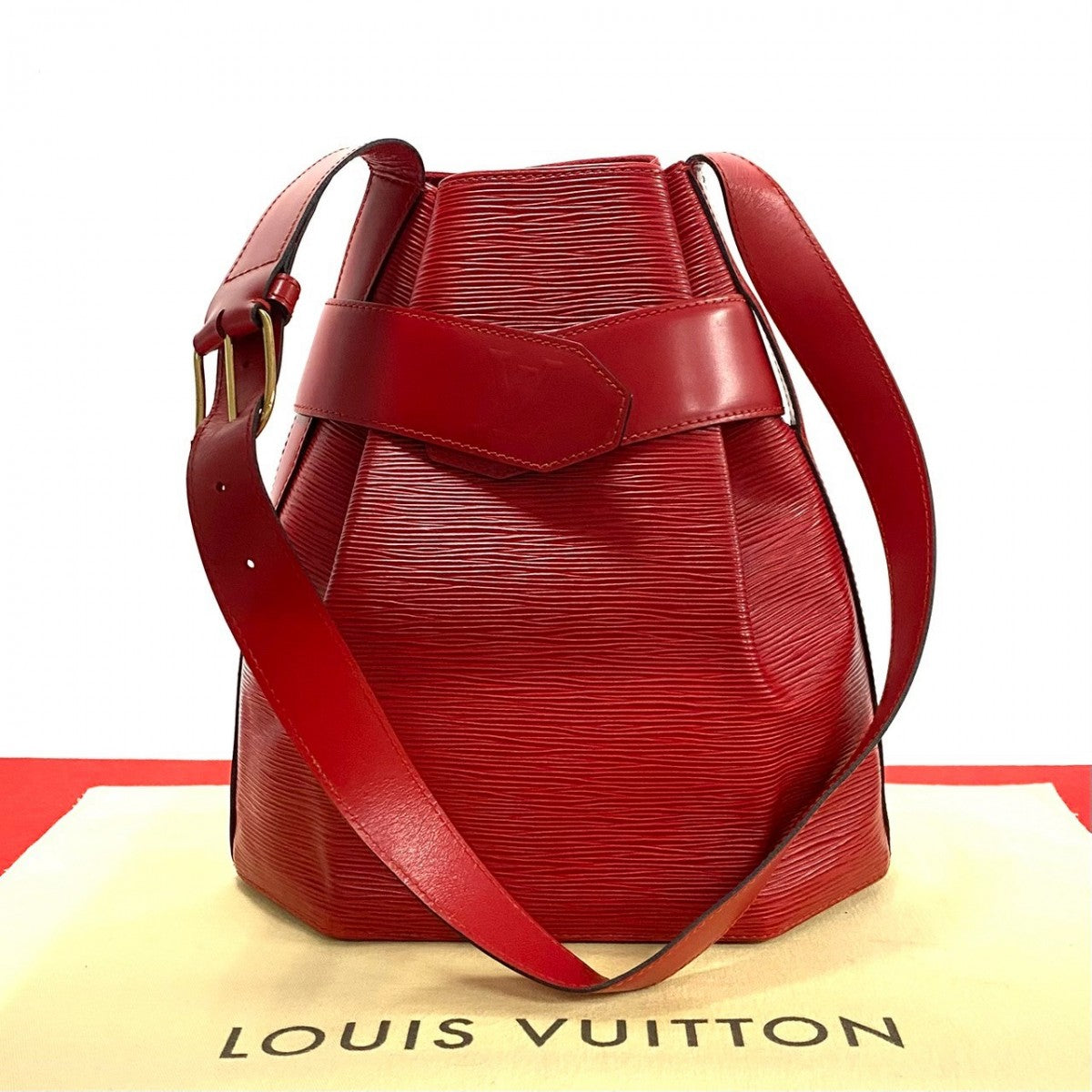 Louis Vuitton M80207 Epi Sac de Leather Red Shoulder Bag