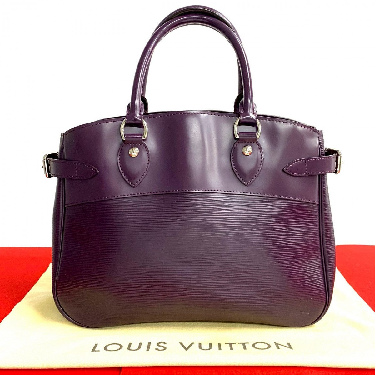 Louis Vuitton M5926K Epi purple Epi Passy Leather Handbag