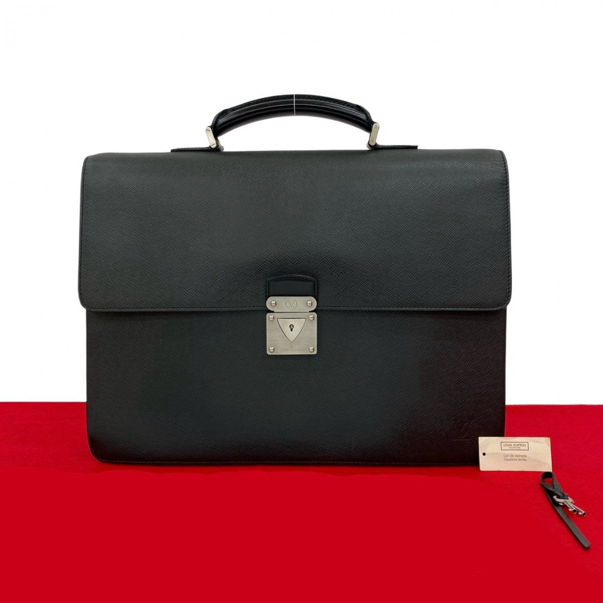 Louis Vuitton Business M31042 Taiga Robusto Black Handbag