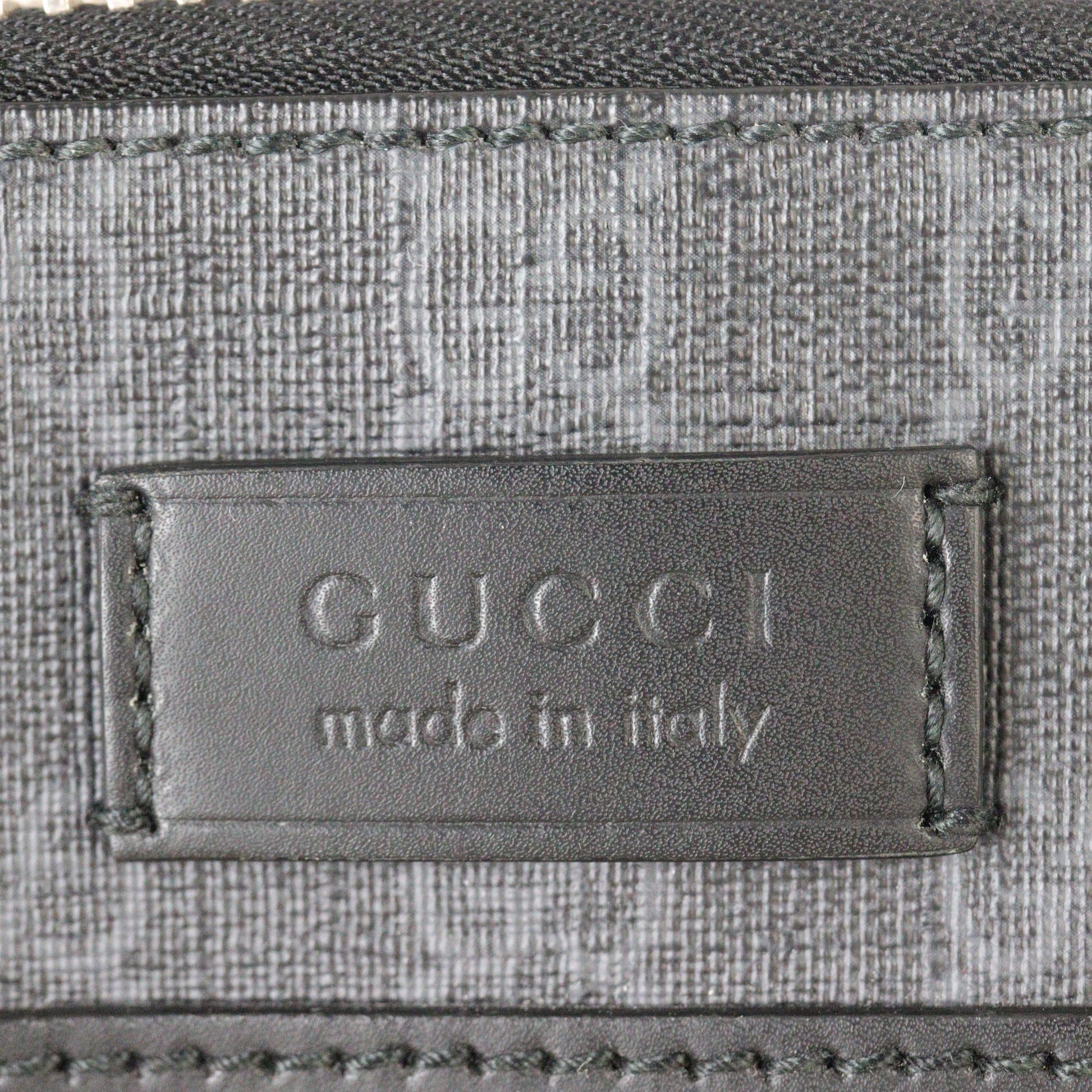 Gucci GG Supreme Messenger Bag Small