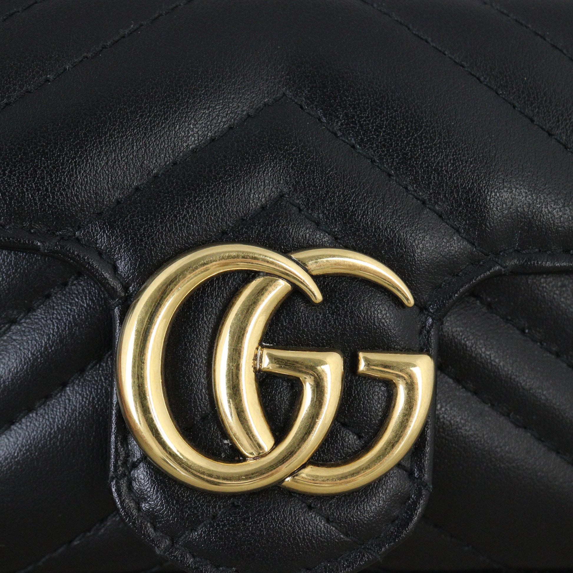 Gucci GG Marmont Super Mini Shoulder Bag