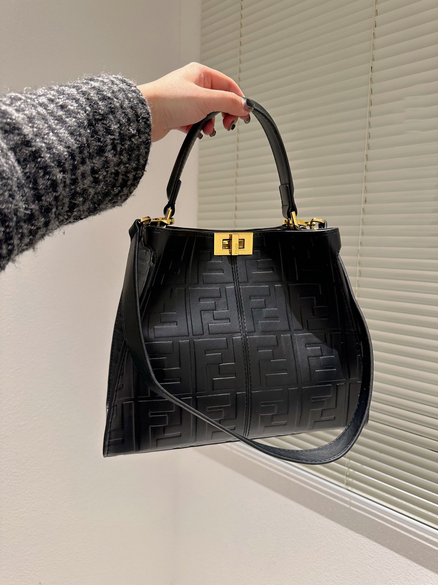 EN - Luxury FEI 284 Travel Bag