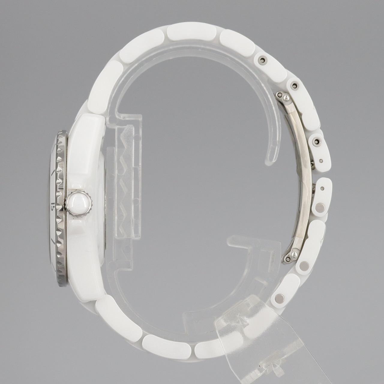 Chanel J12 33mm Ceramic Quartz