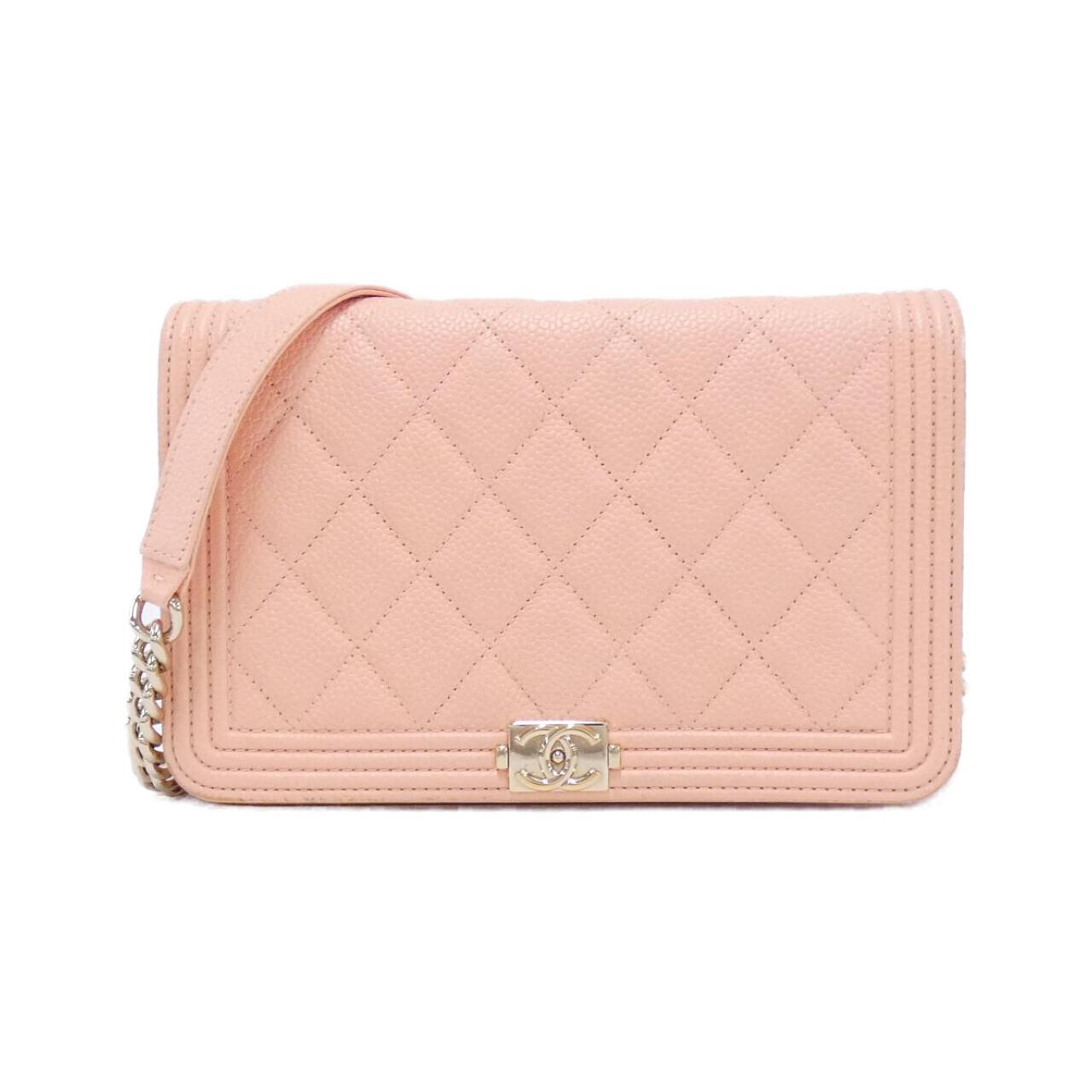 Chanel Boy Chanel Caviar Skin Chain Wallet