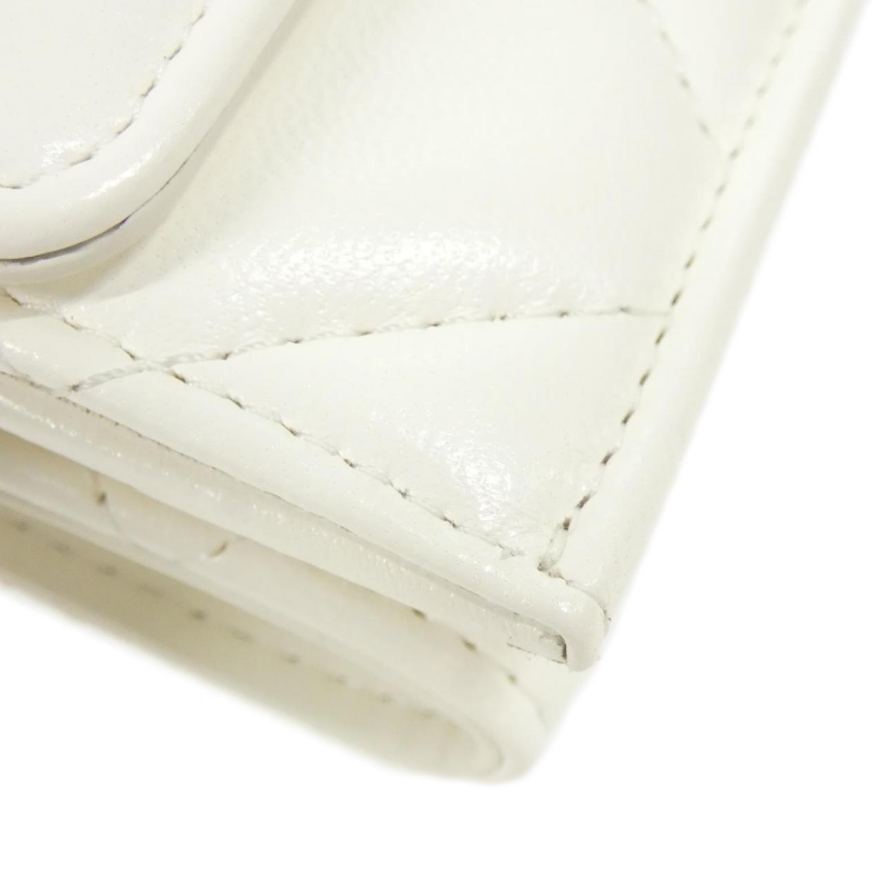 Chanel Chanel 19 Lambskin Wallet