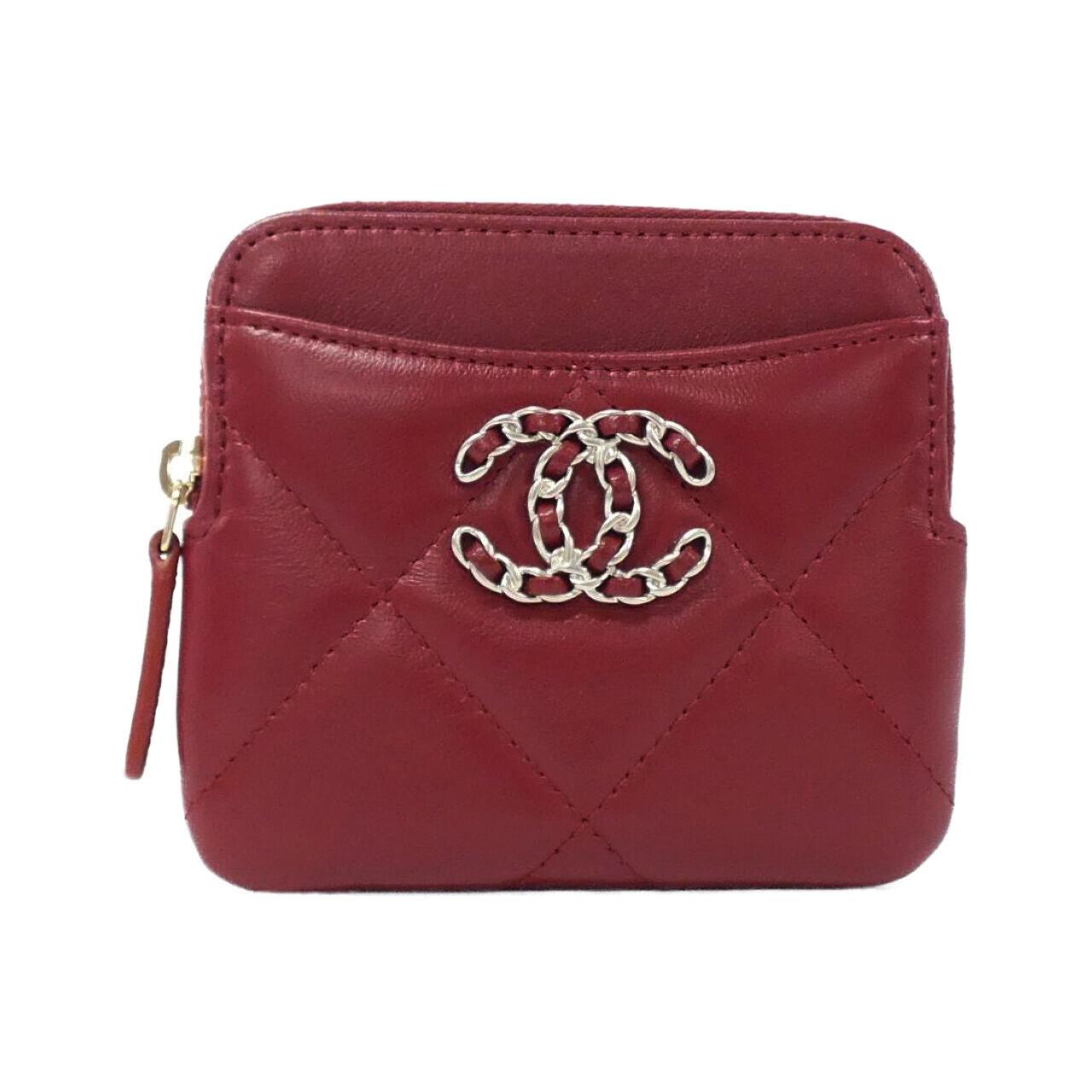 Chanel Chanel 19 Lambskin Coin Case Bag