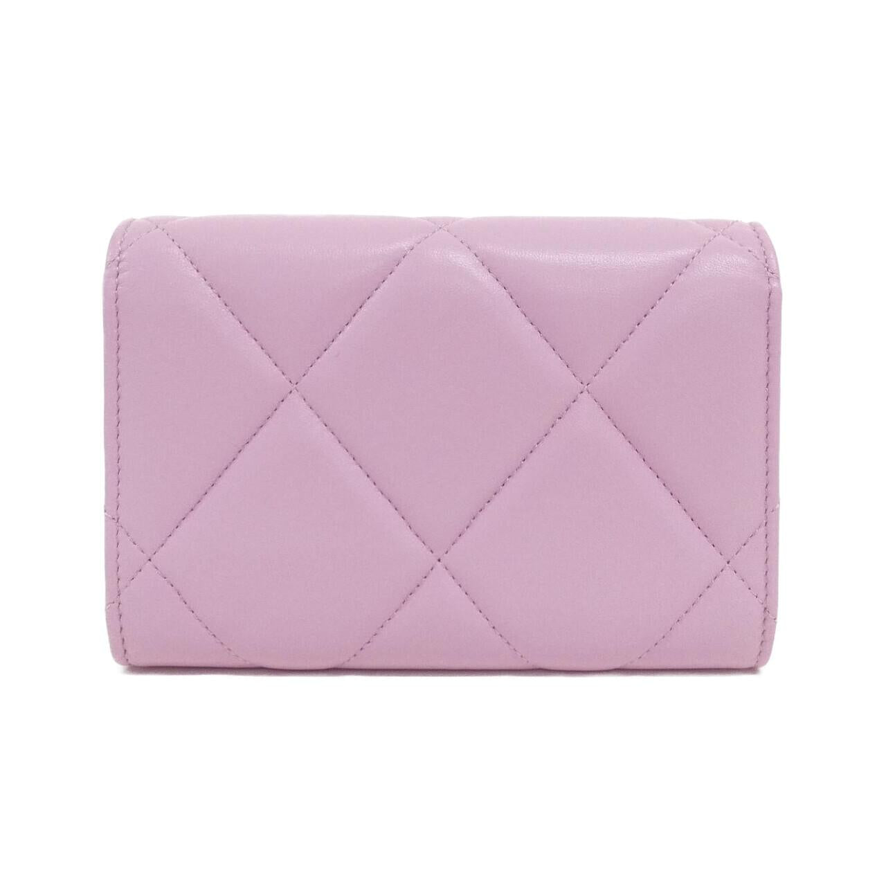 Chanel Chanel 19 Lambskin Wallet