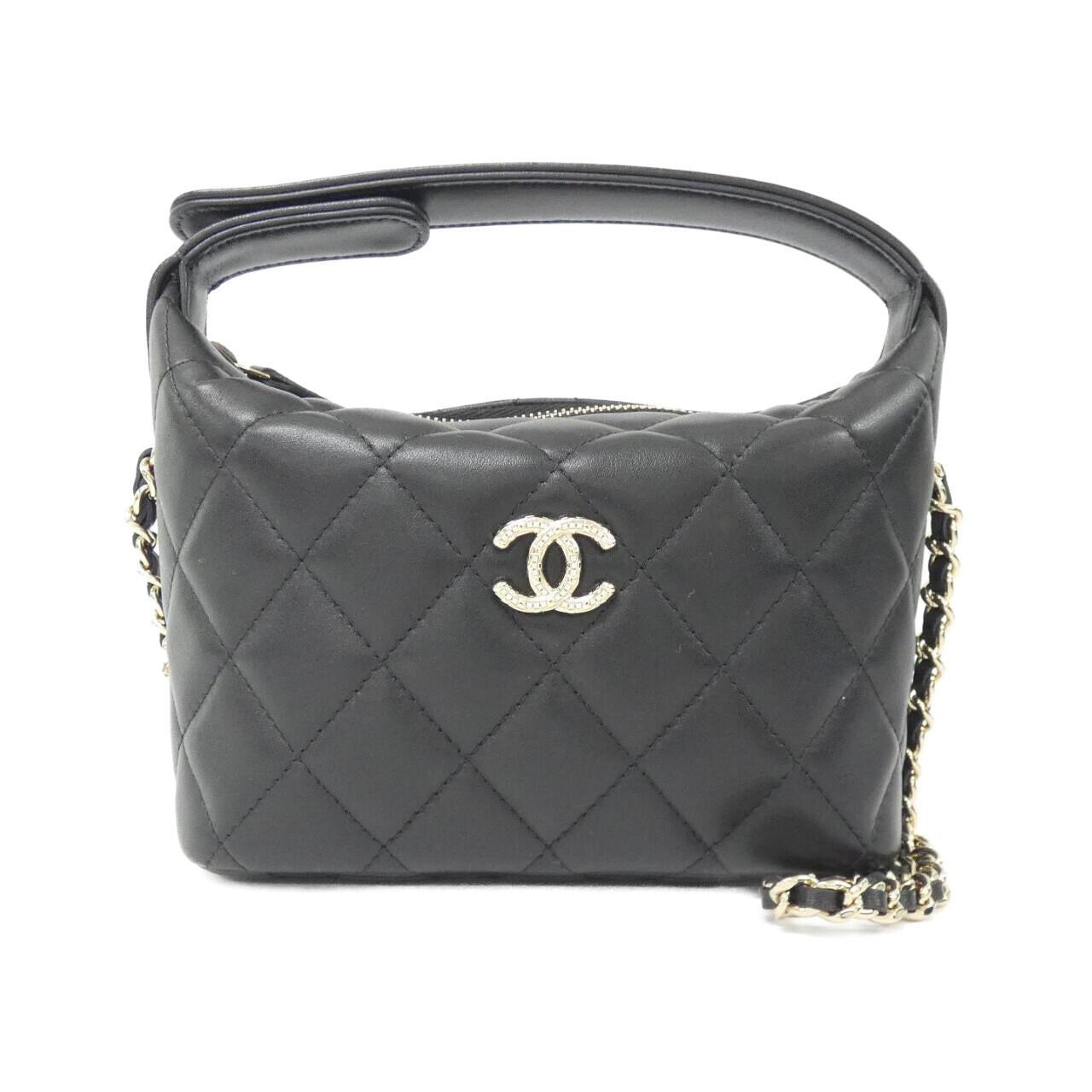 Chanel AP4761 Calf Chain Clutch