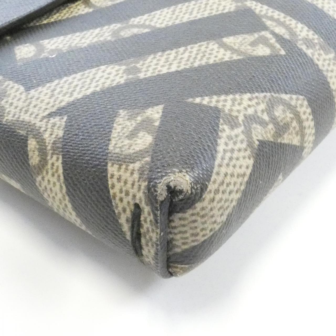 Gucci Supreme Shoulder Bag Leather Canvas Bag 3