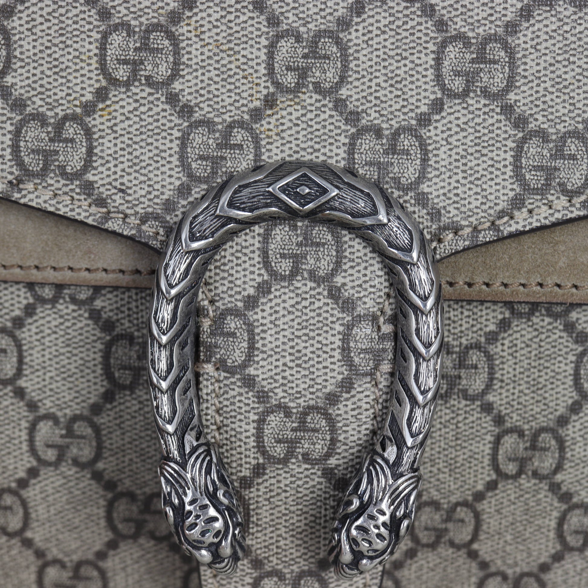 Gucci Dionysus GG Supreme Mini Bag