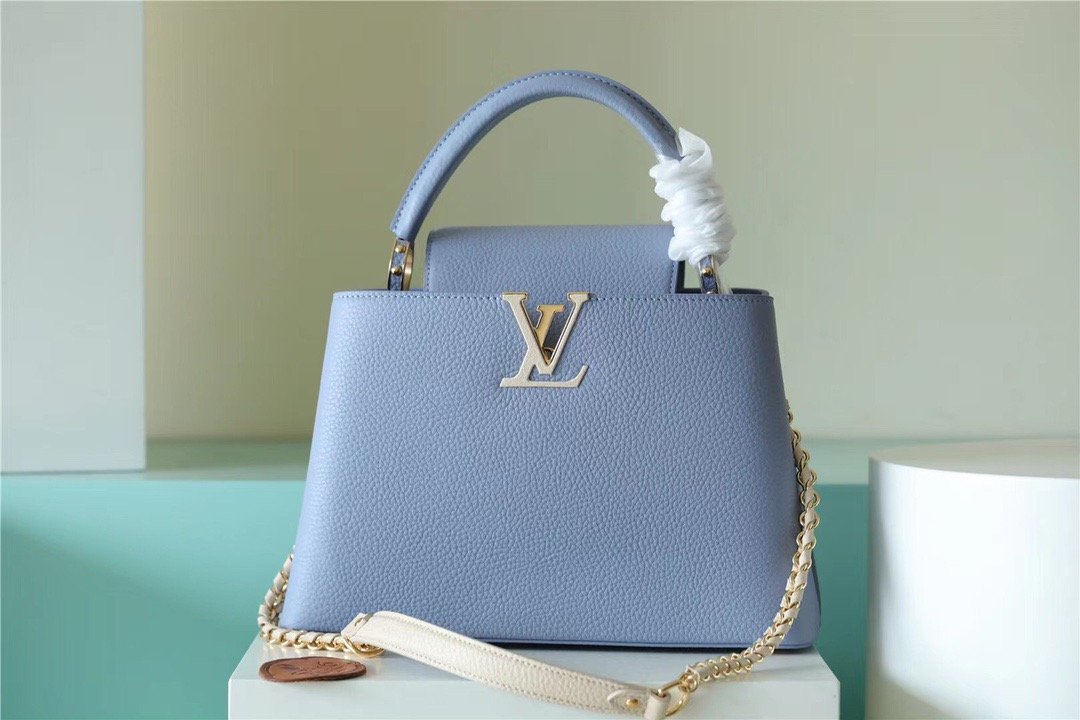 Top Quality Capucines Mm Taurillon Light For Beige Blue Crossbody Bag
