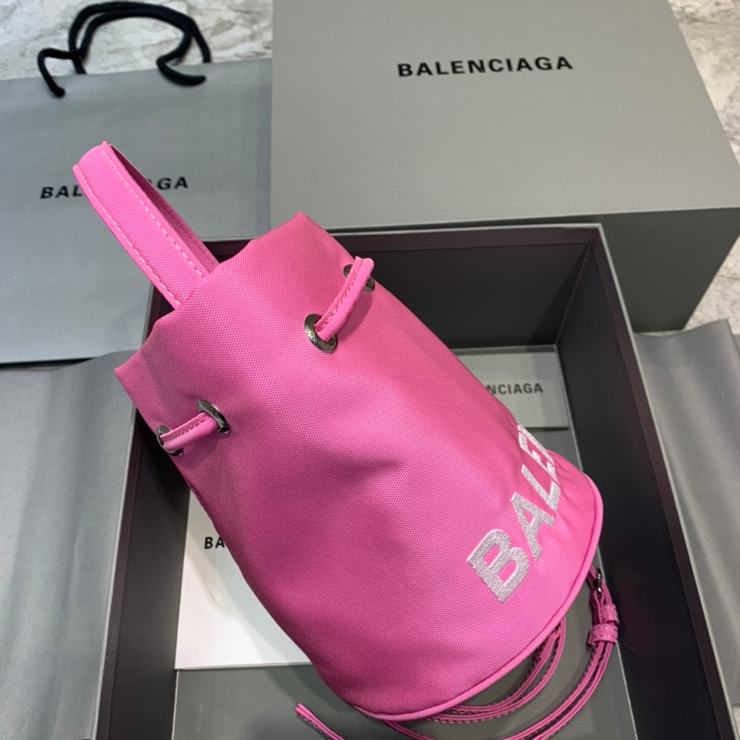 Top Quality Le Cagole Metop Qualityum Bag Pink Bucket Bucket Bag 118In30Cm 4909
