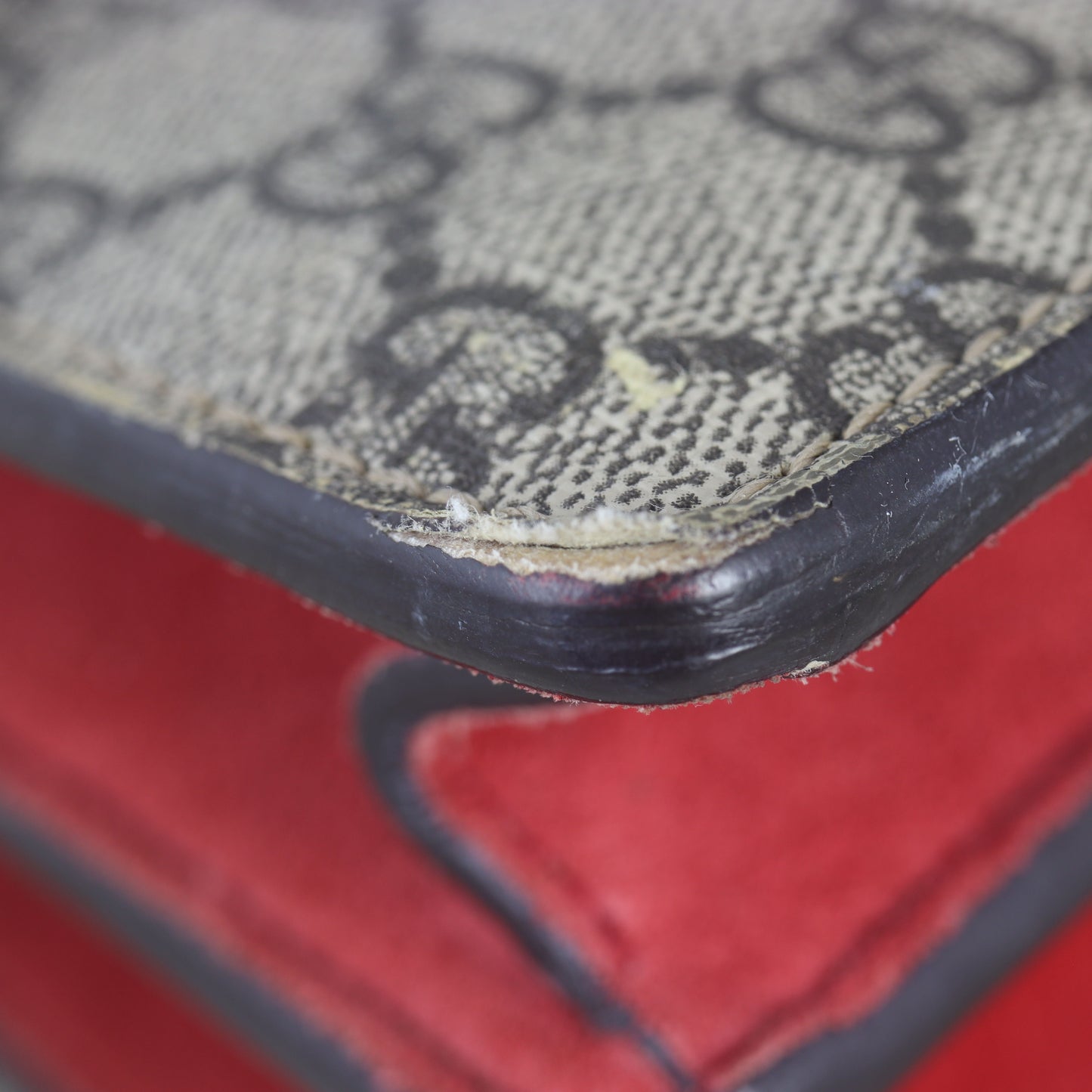 Gucci Dionysus GG Supreme Small Shoulder Bag