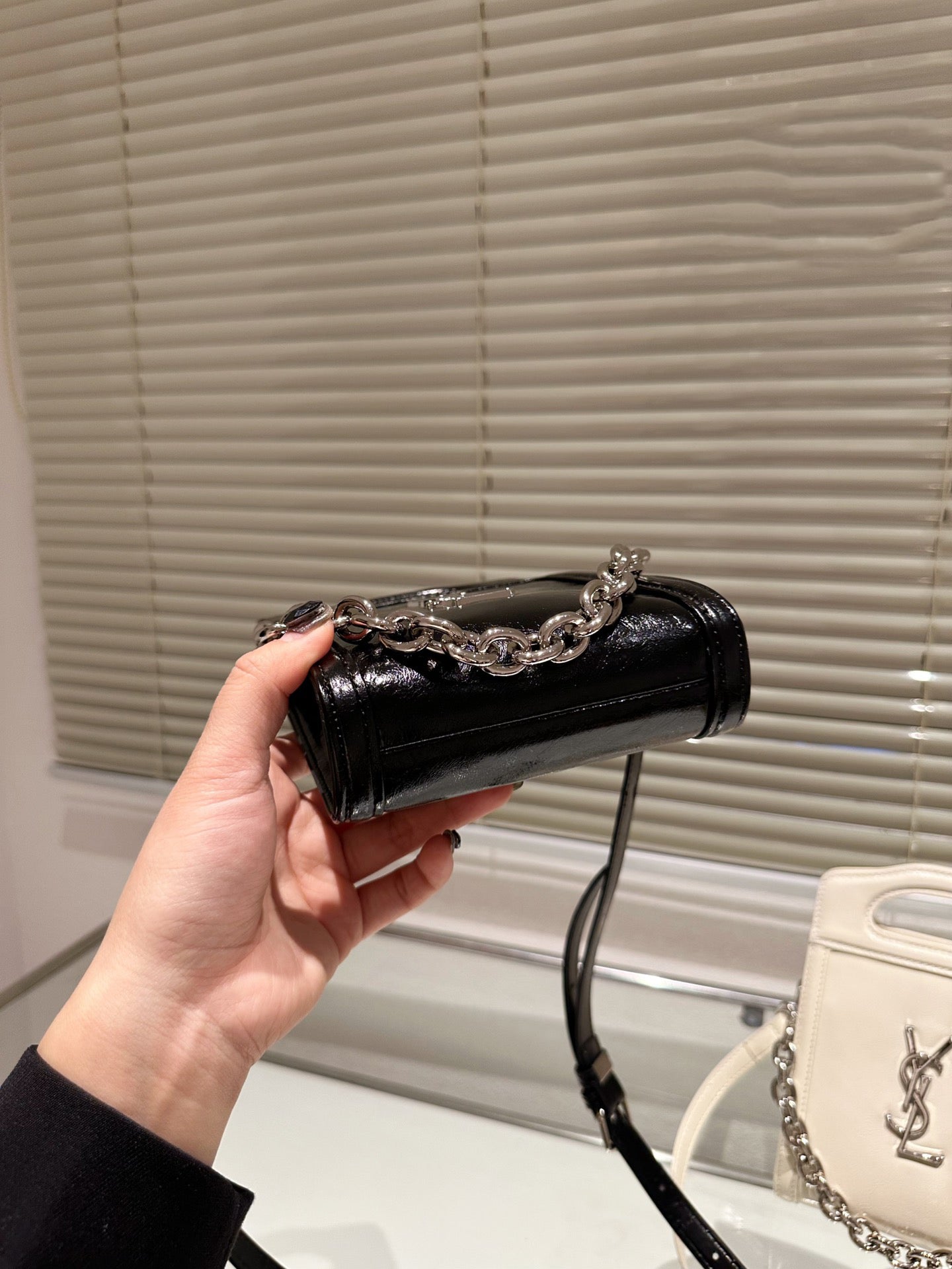 EN - Luxury SLY 303 Travel Bag