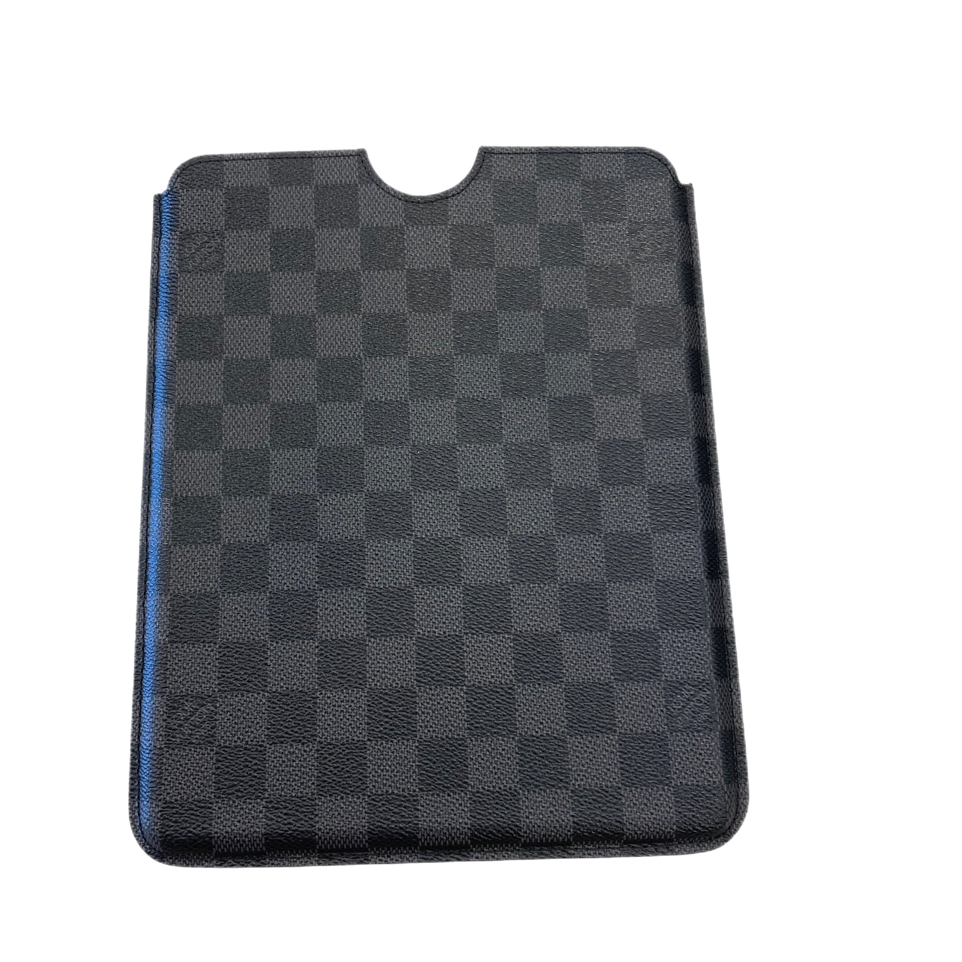 Clutch Designer By Louis Vuitton  Size: Medium