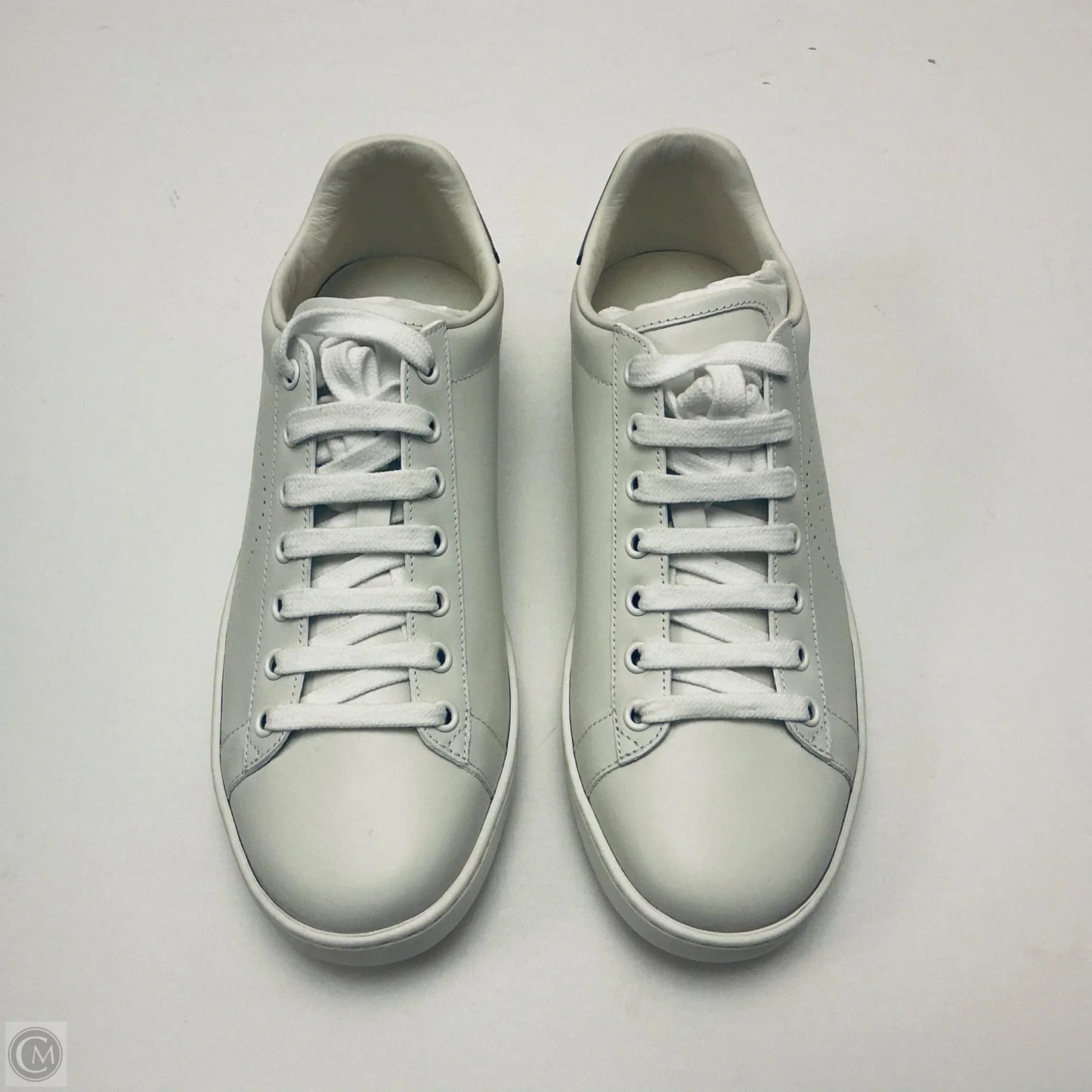 Shoes Luxury Designer By Gucci In White, Size: 8.5