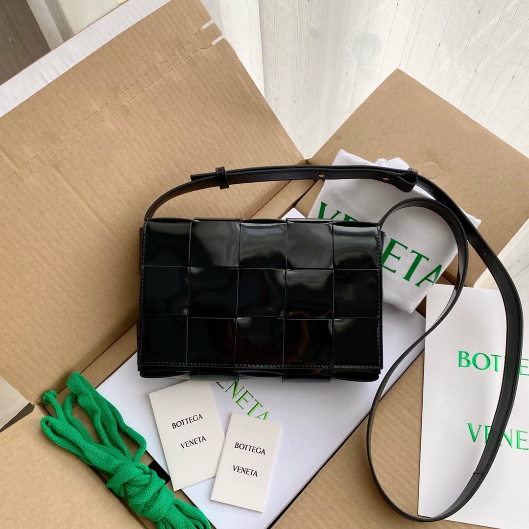 Top Quality Cassette For Women Bags Black Travel Bag