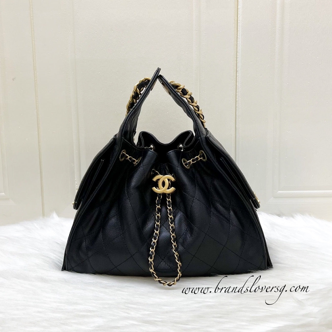 Chanel 25 Small Hobo Bag In Black Caviar And Aghw (model: AS5293) 7