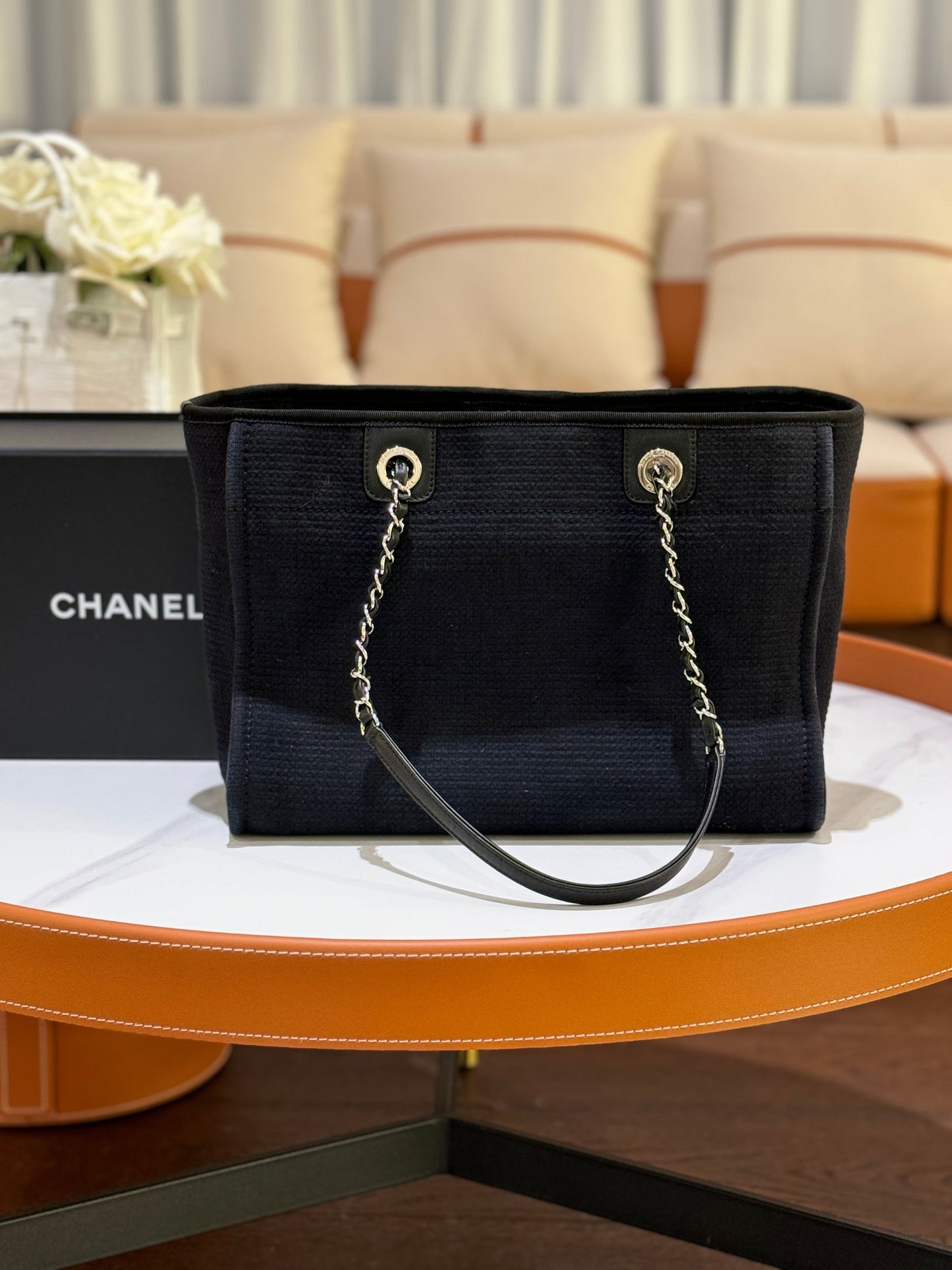 CHANEL BEACH TOTE BAG WITH CHIP BLACK