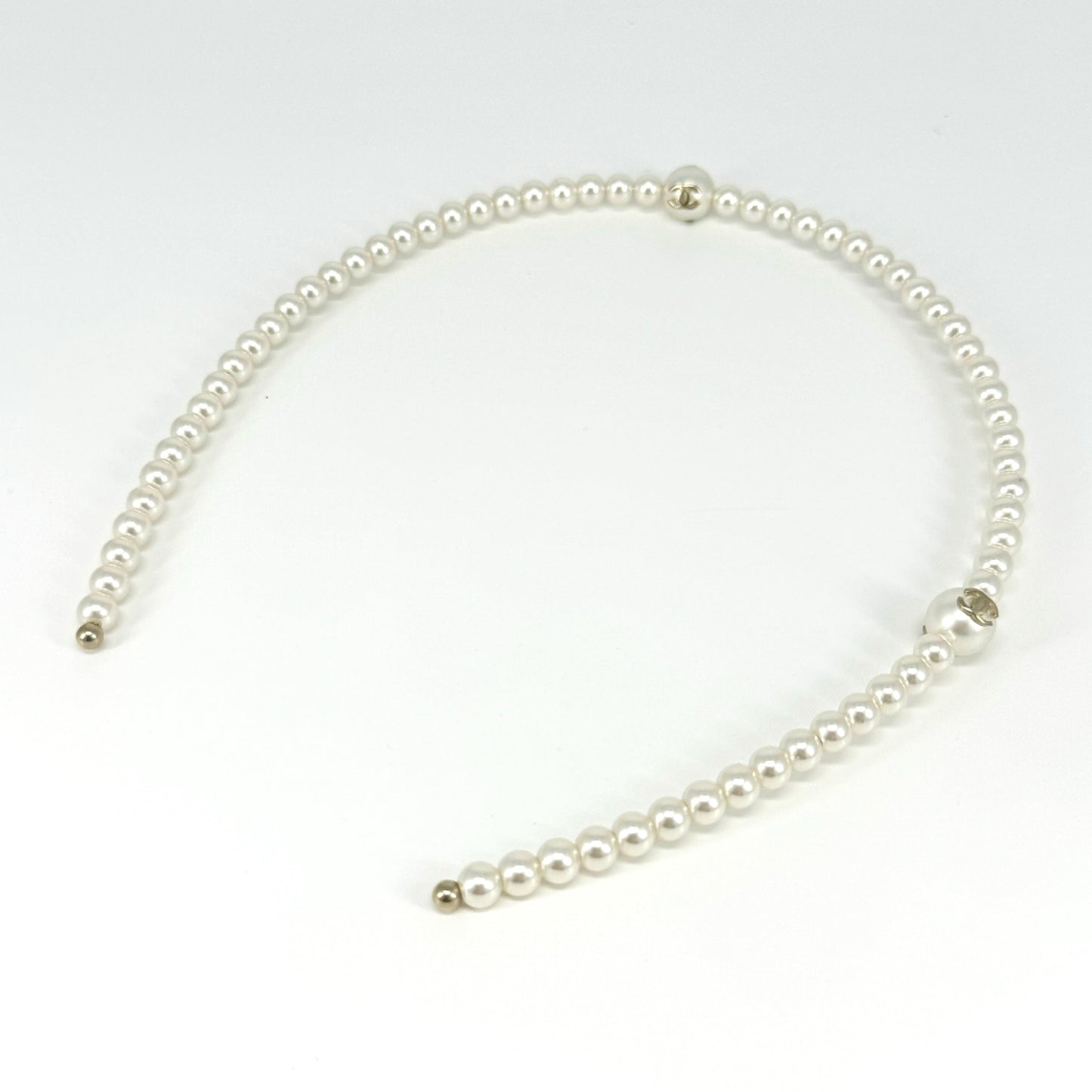 CHANEL WHITE PEARL HEADBAND