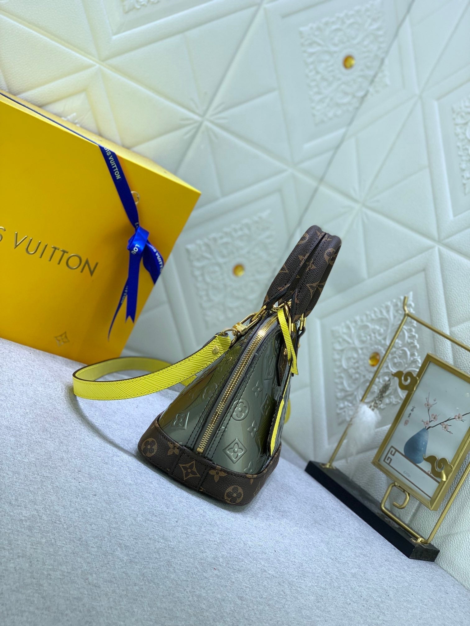 EN - Luxury LUV 838 Travel Bag