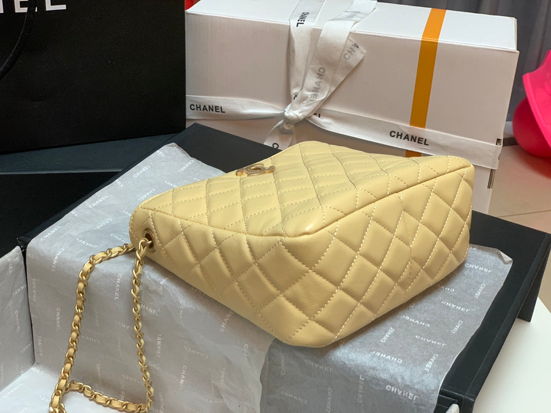 CHLHobo 16cm 6in Beige Shoulder Bag