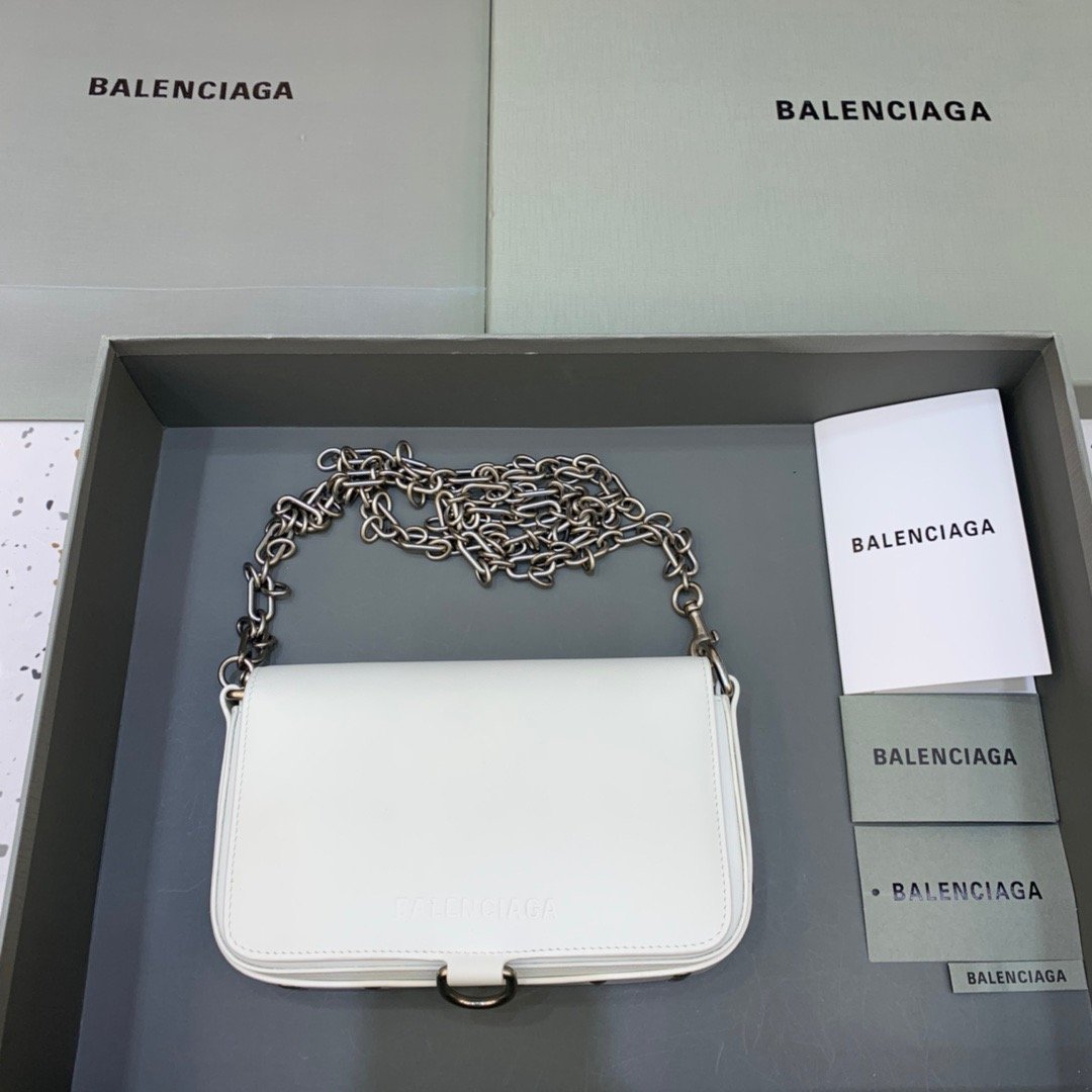 Top Quality Bondage Wallet With For Women White Chain Travel Bag