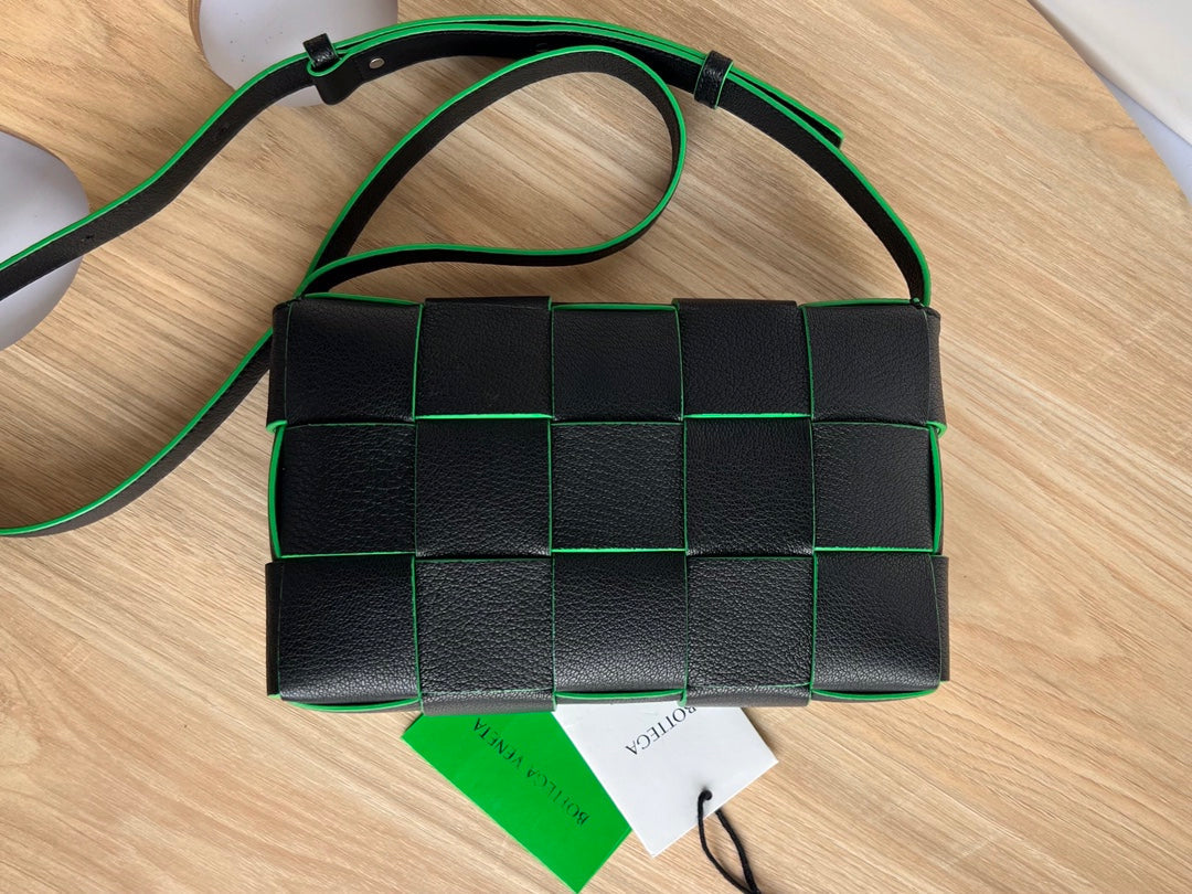 Top Quality Cassette Bag And For Women Black Green Travel Bag