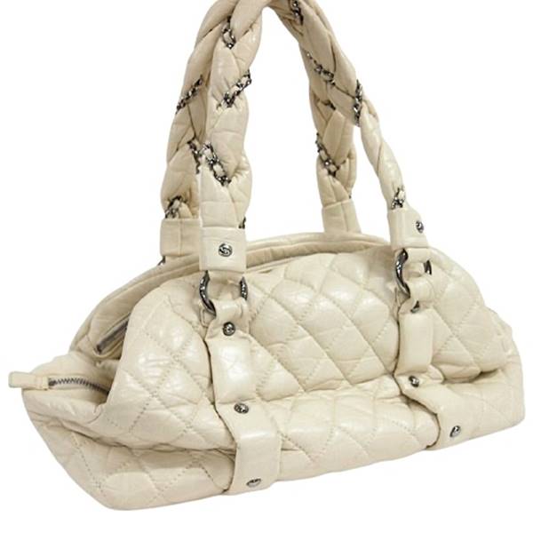 Chanel Tote Ivory Horizontal Shoulder Bag Diamond Quilted Matelasse