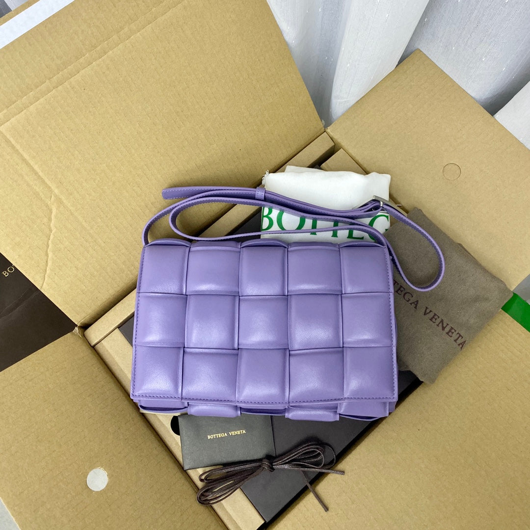 Top Quality Padded Cassette Violet For Women Travel Bag