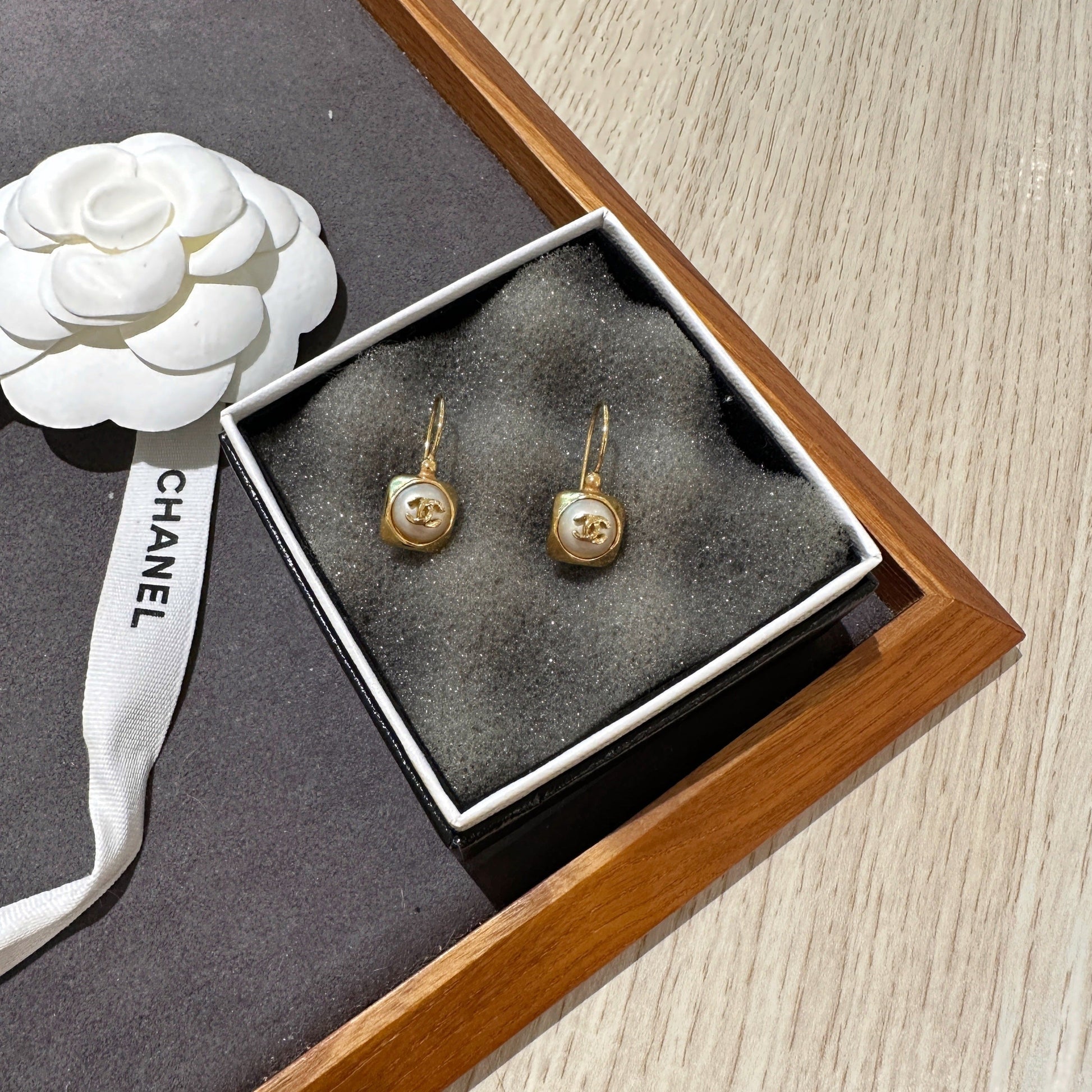 Chanel   earrings