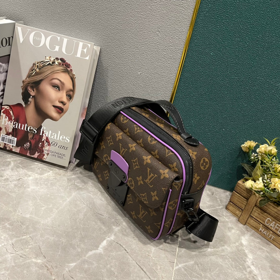 EN - Luxury LUV 850 Travel Bag