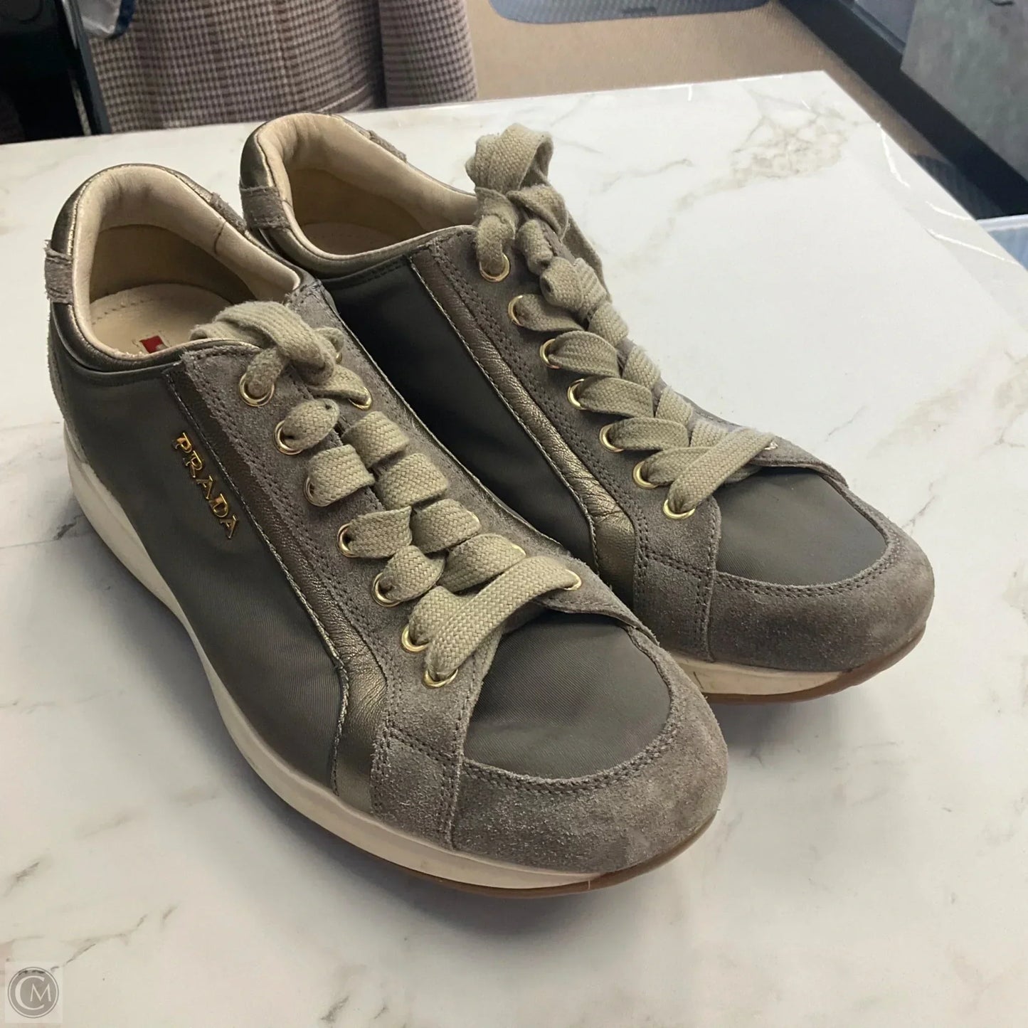 Prada Shoe s Luxury Designer By In & White Green Shoes