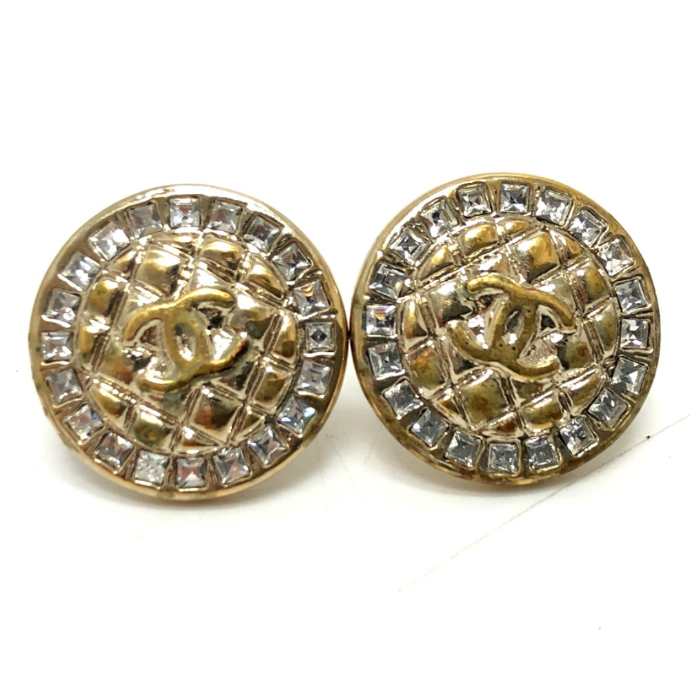 Chanel Pierce B17C Gold Jewelry
