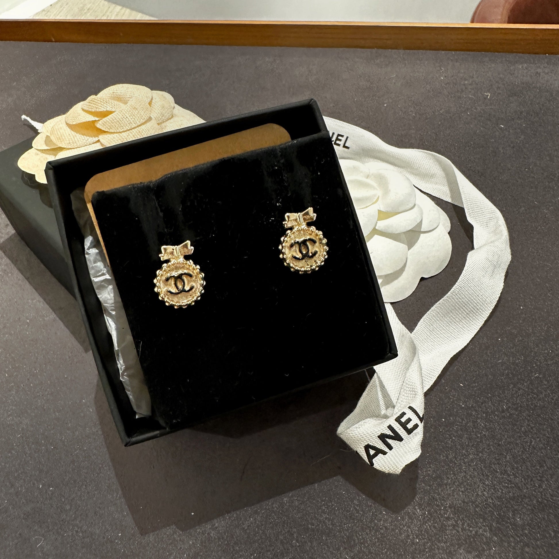 Chanel   earrings