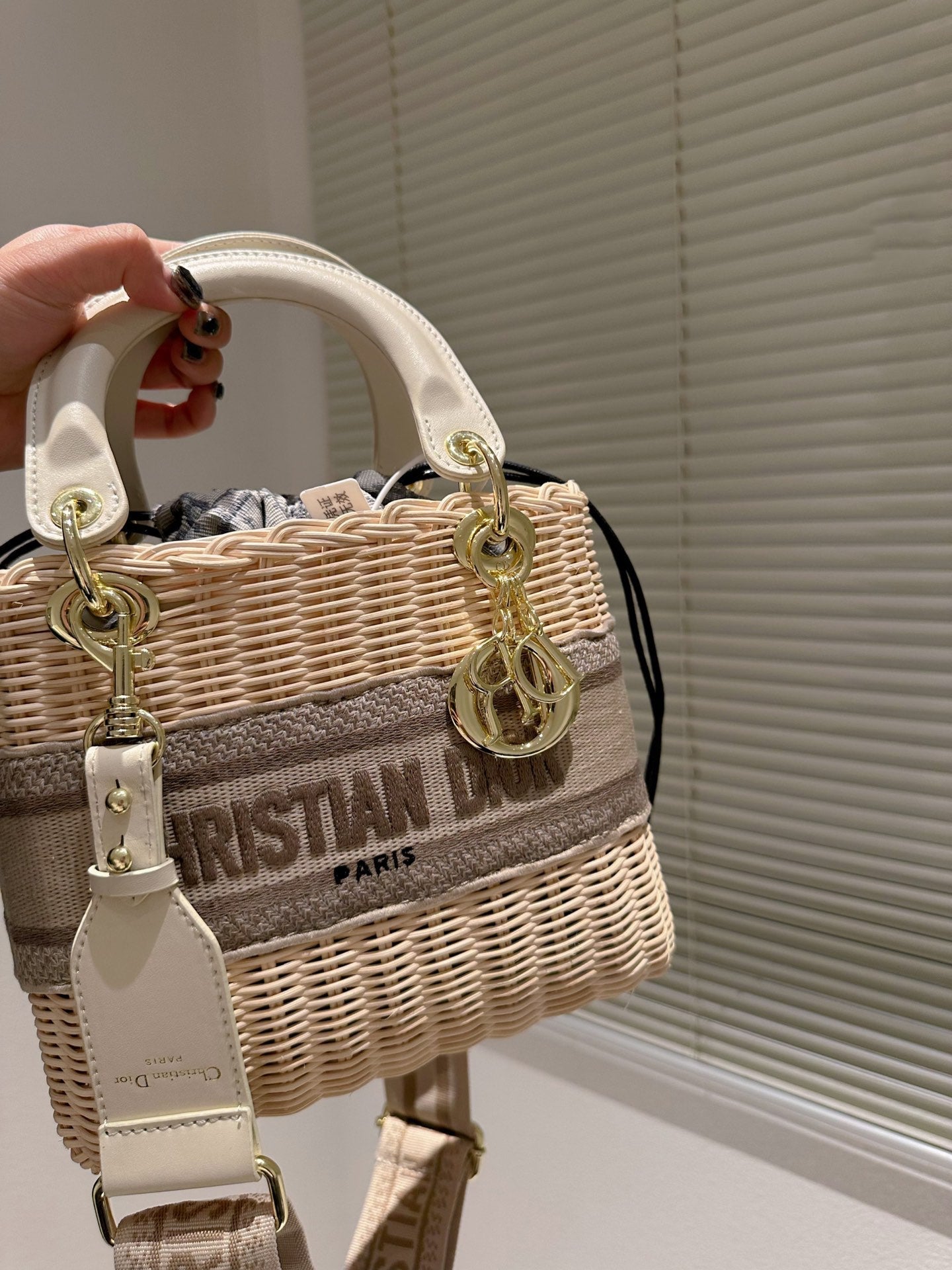 EN - Luxury DIR 366 Travel Bag