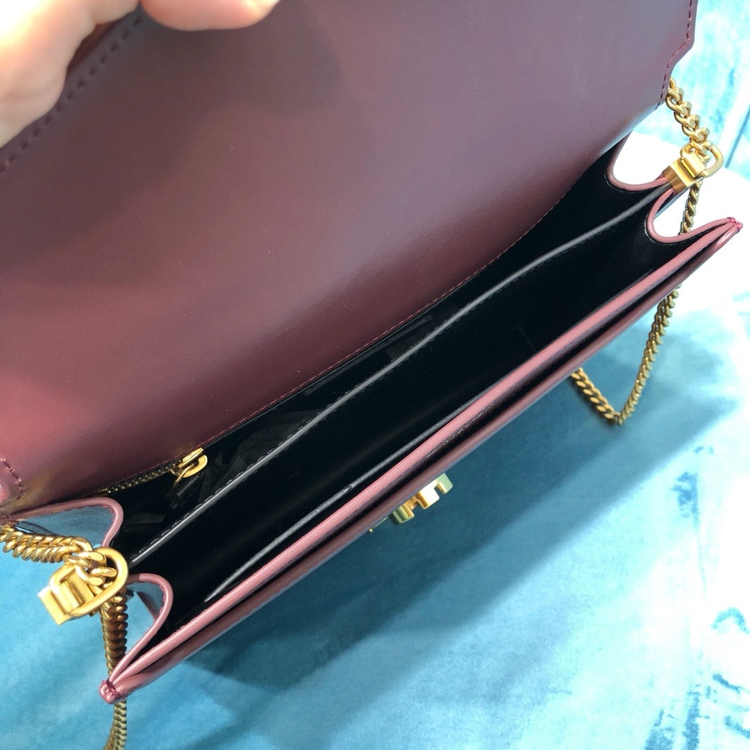 YSL Saint Laurent Cassandra Burgundy 8.7in 22cm Medium Chain Travel Bag