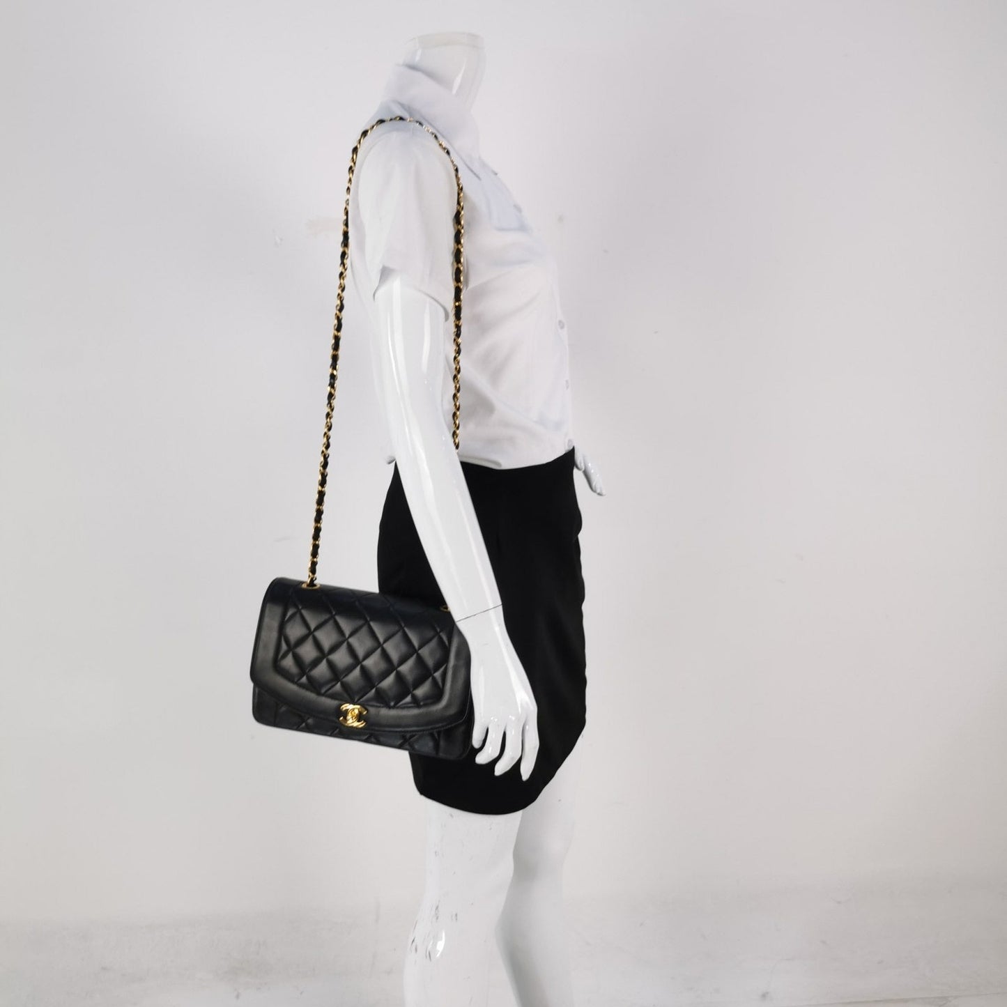 Chanel Diana CC Flap Lambskin 24k Hardware Black Gold Leather Shoulder Bag Gold Hardware