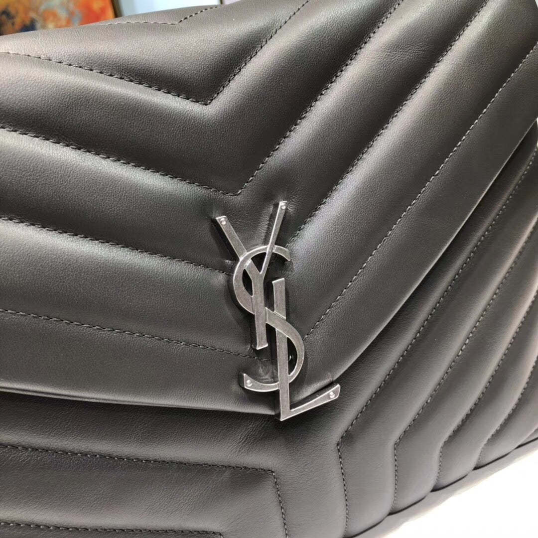 YSL Saint Laurent Loulou MatelassÃ© "Y" Dark 9.8in Green Small Chain Handbag