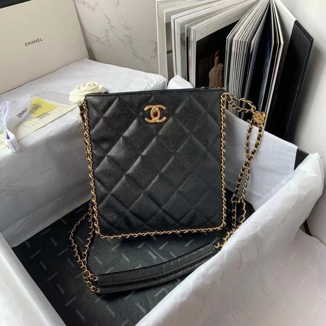 CHLSmall Shopping , ’s 9.1in Black Handbag
