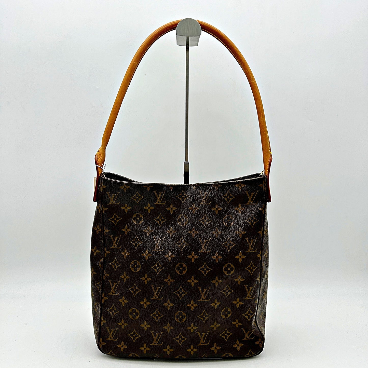 LOUIS VUITTON Monogram Looping GM  AF836
