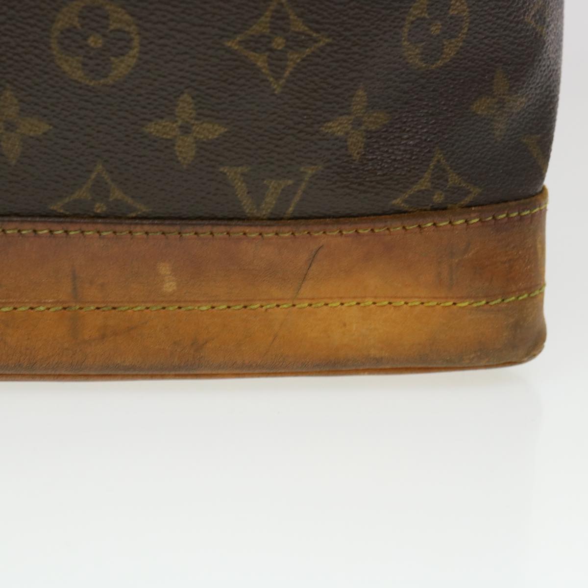 LOUIS VUITTON Monogram Noe Shoulder Bag M42224 LV 39685