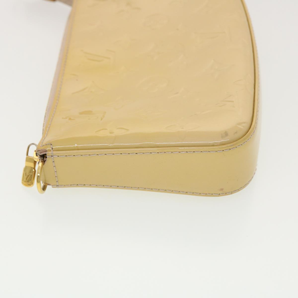 LOUIS VUITTON Monogram Vernis Pochette Accessoires Pouch Beige M90072 LV 39973