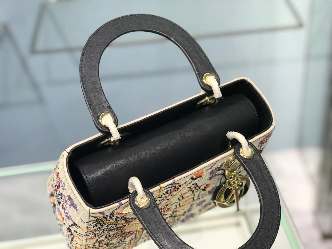 Metop Qualityum Lady Jartop Qualityn Beige Multicolor Travel Bag