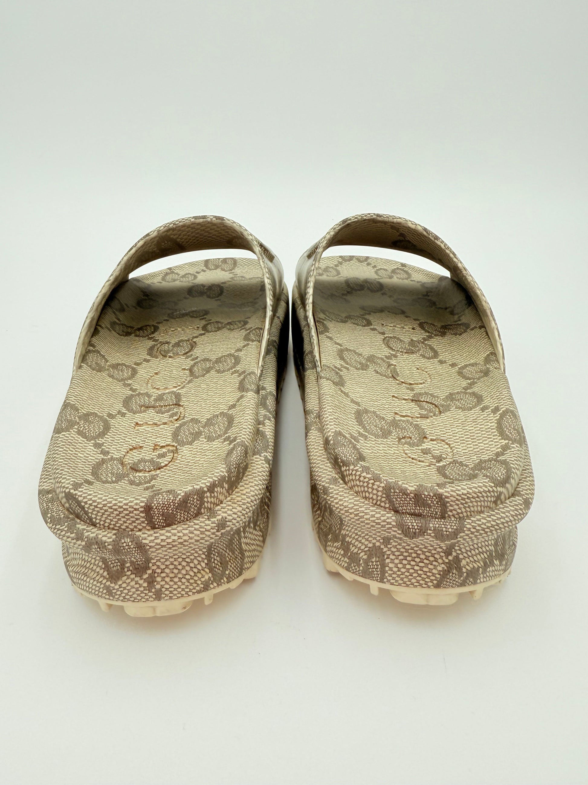 Sandals Luxury Designer By Gucci In Tan, Size:7