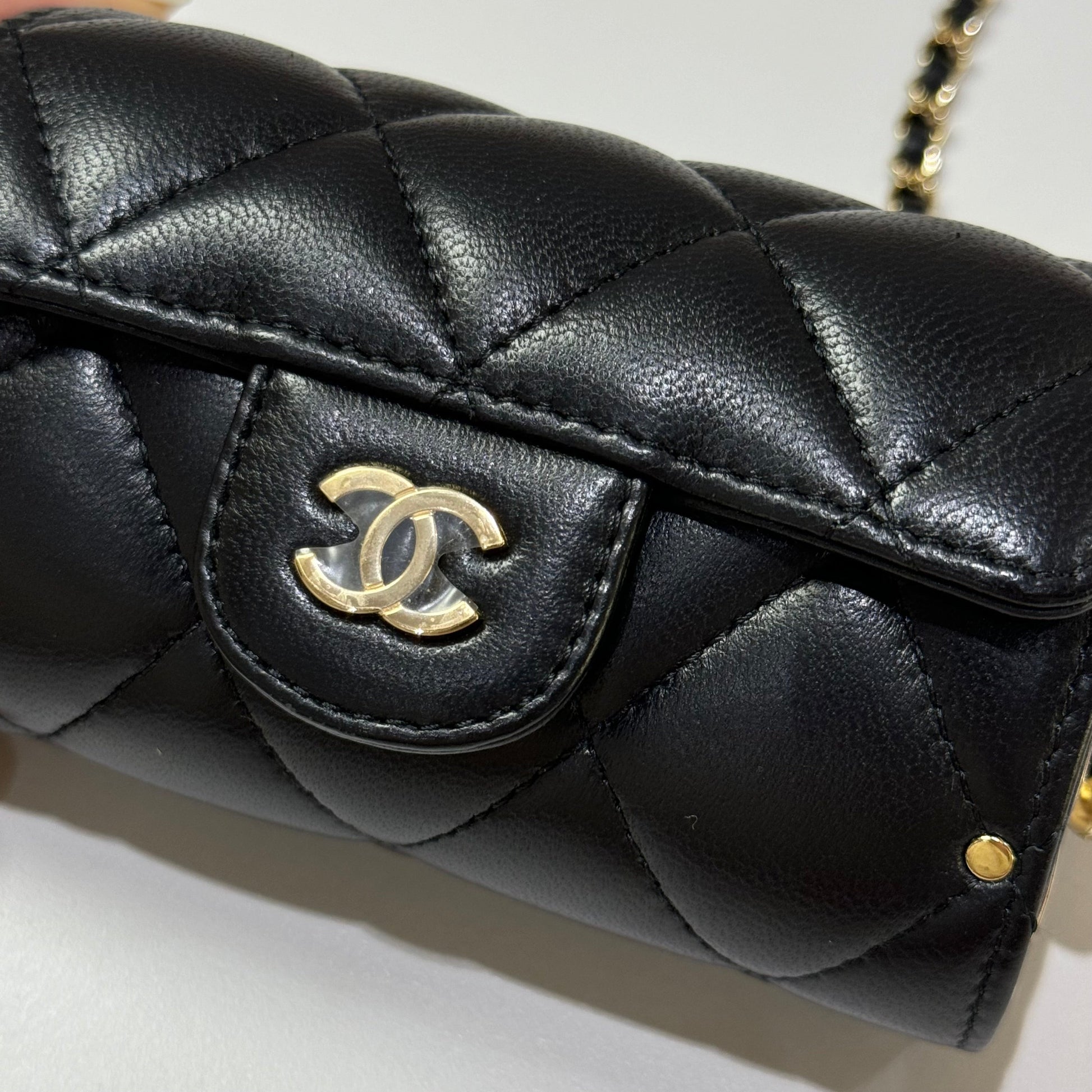 CHANEL LIPSTICK CYLINDER BAG IN BLACK WITH GOLD CHAIN