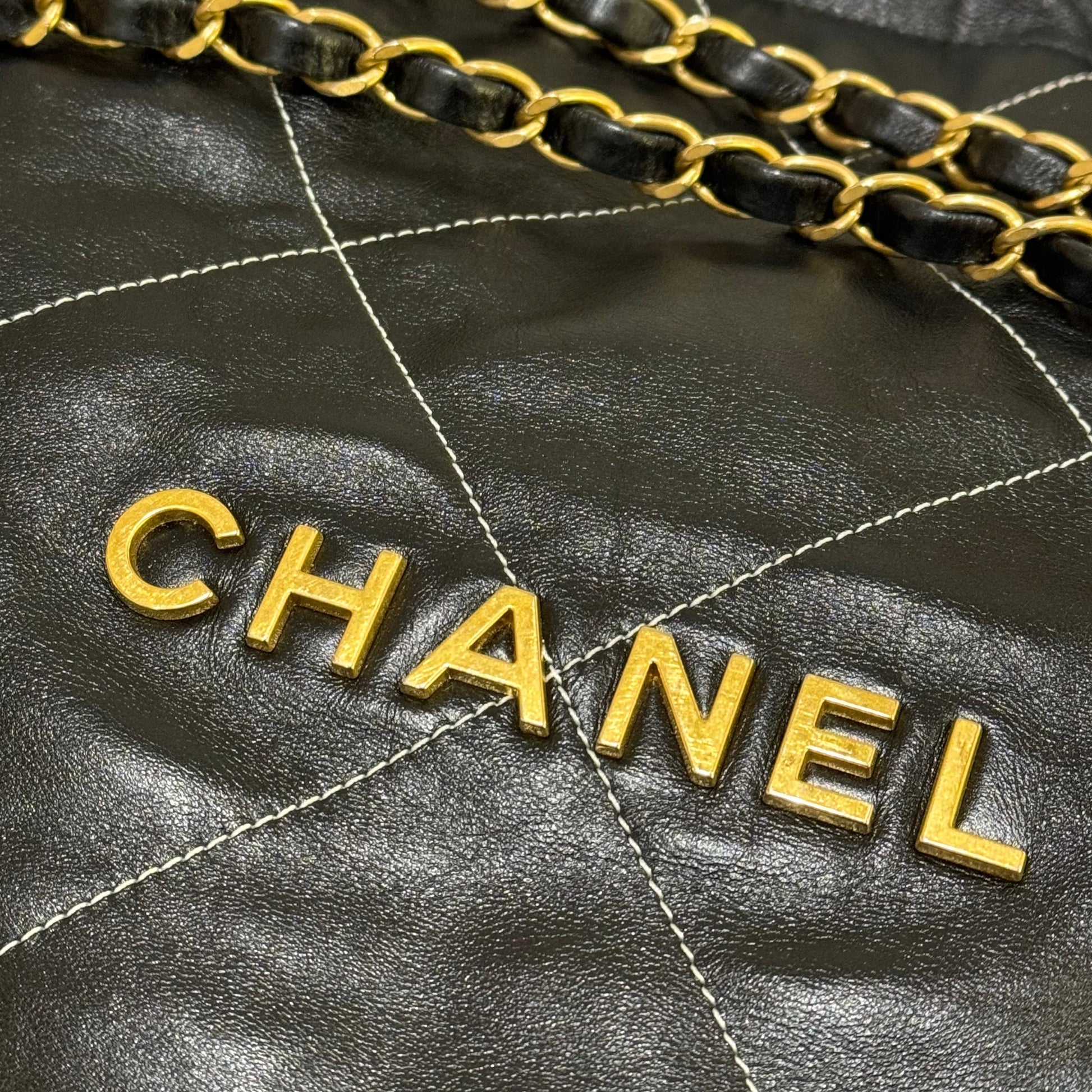 CHANEL 22 BAG SMALL IN BLACK WITH WHITE STITCHING