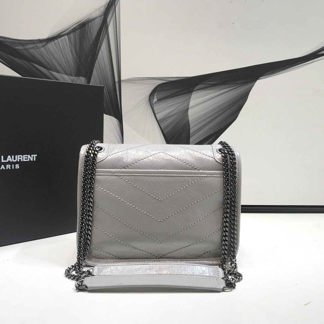 YSL Saint Laurent Niki Baby 8in 21cm Grey Chain Handbag