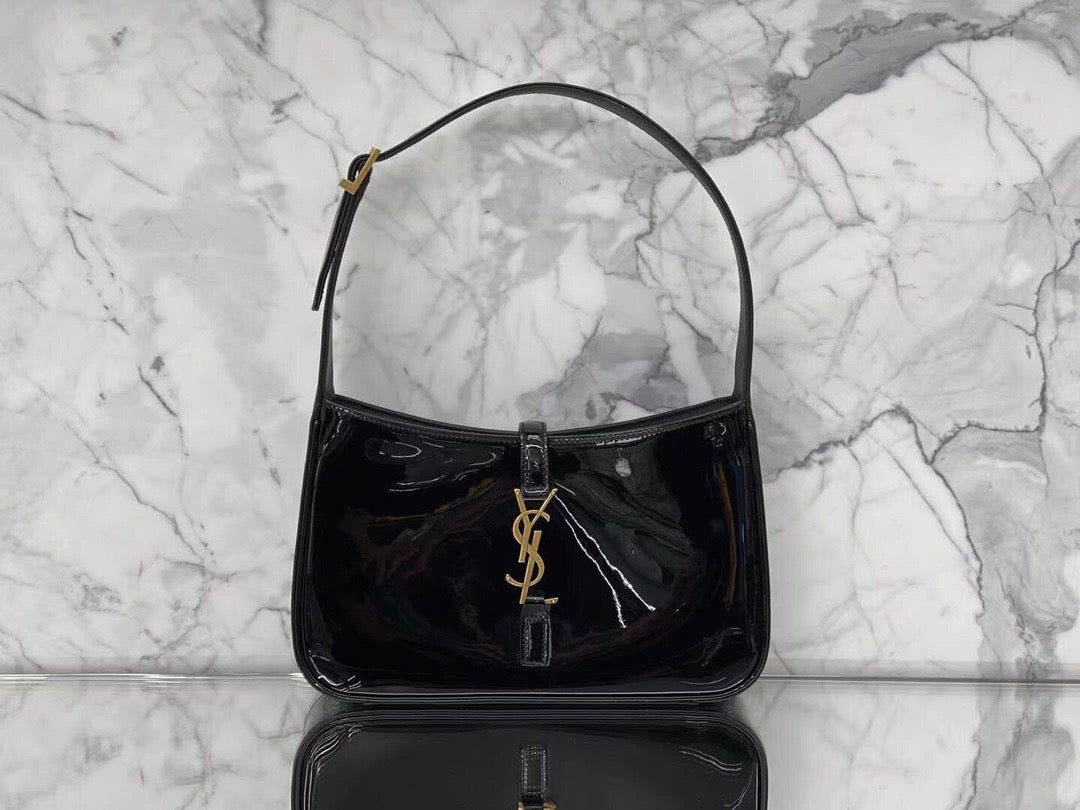 YSL Saint Laurent Shoulder Bag Monogram Ysl 6572280Uf0W1000 3507