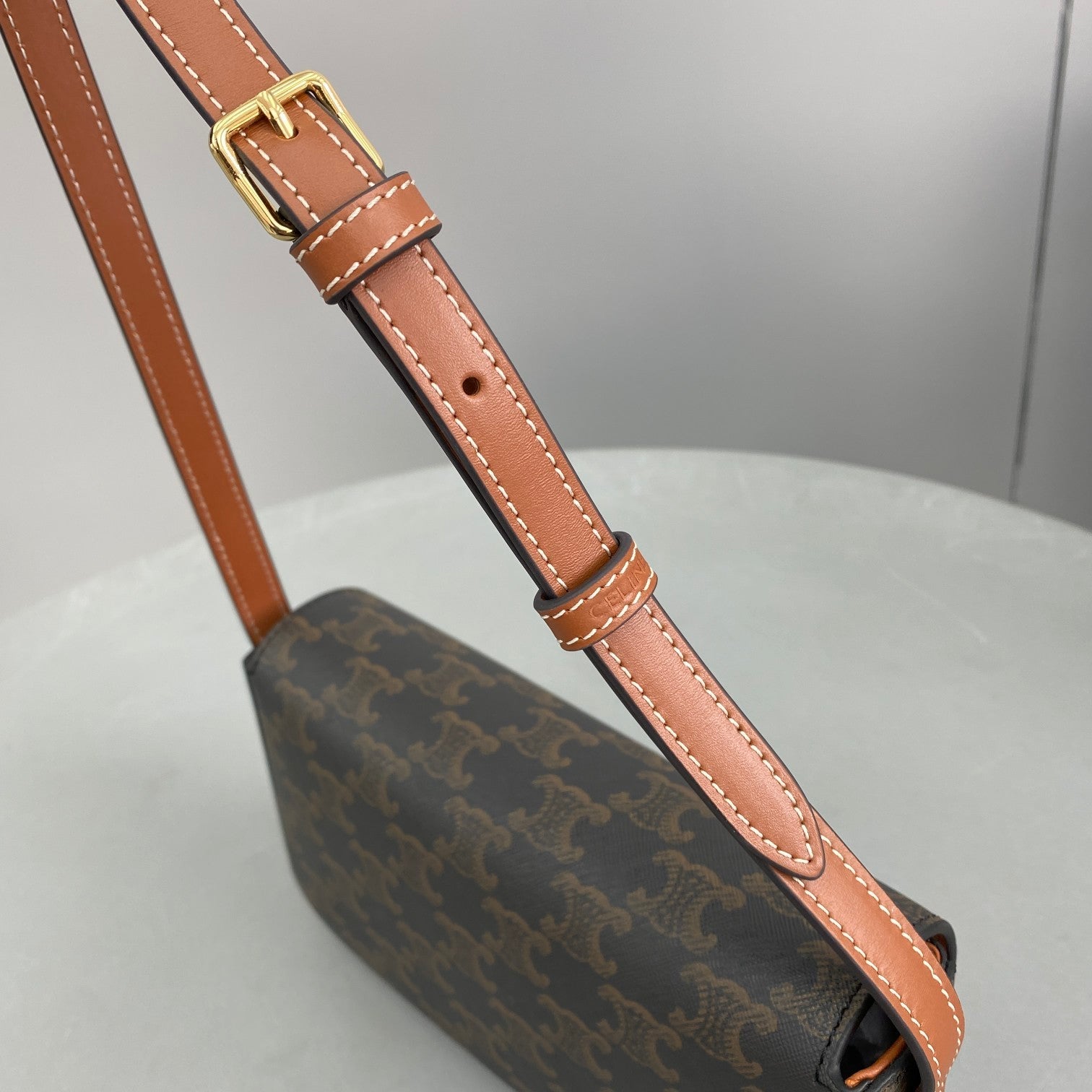 Top Quality Triomphe Shoulder Bag In Triomphe Canvas Tan 194142Cuz04Lu 8306